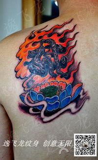 欧美重彩花臂图片,斑斓肌肤上的色彩盛宴